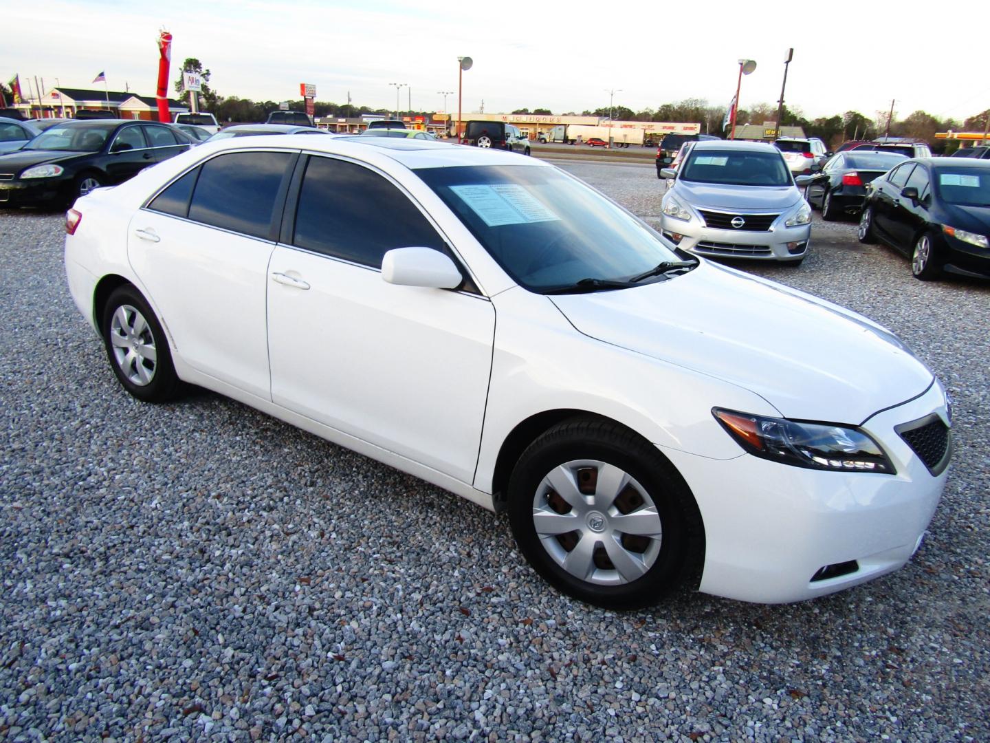 2009 WHITE /Tan Toyota Camry (4T1BE46KX9U) , Automatic transmission, located at 15016 S Hwy 231, Midland City, AL, 36350, (334) 983-3001, 31.306210, -85.495277 - Photo#0